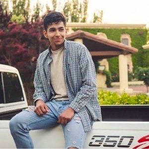 Meet your Posher, Jonathan